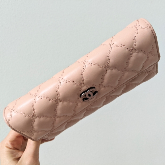 Chanel Wallet - Picture 7 of 15